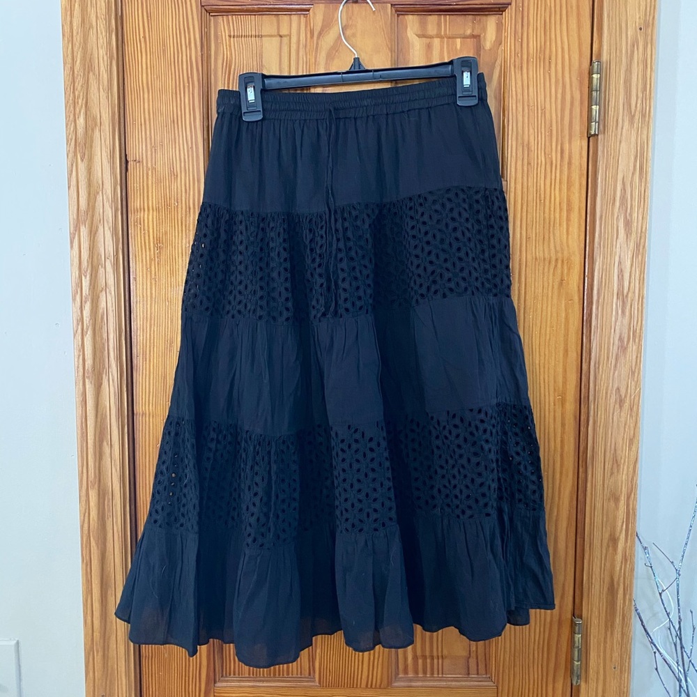 Black skirt